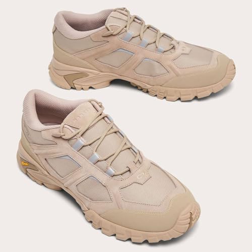 Image of Oakley Men's Sierra Terrain Sneakers