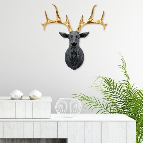 Statue murale cerf pour dynamiser un salon vide et sans vie