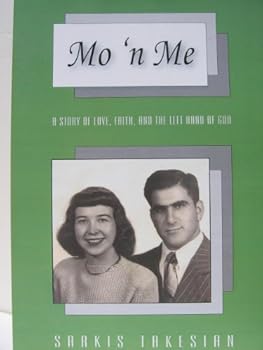 Paperback Mo 'n Me Book