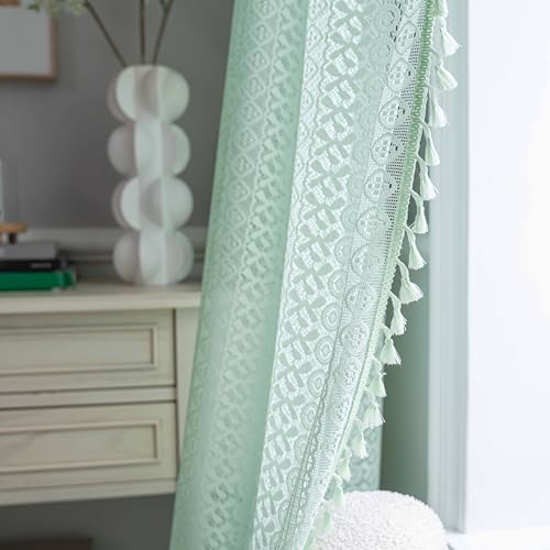 Rideau transparent en crochet vert rustique 150x220 cm avec pompons