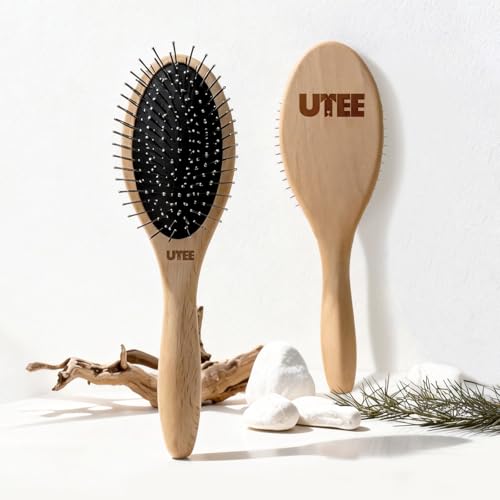 UTEE Dog & Cat Slicker Brush, Stainless Steel Pins for Gentle Grooming, Reduces Shedding & Loose Fur, Anti-Static, Beech Wood Handle
