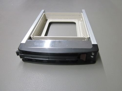 Preisvergleich Produktbild Supermicro MCP-220-00092-0B, HDD Einschub