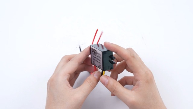 Step Down Voltage Converter AC 10-28V to DC 12V Voltage Regulator Power Module for Car Screen(5A