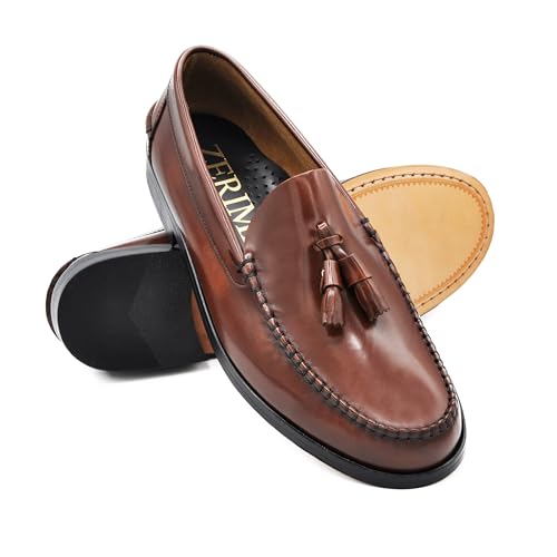 Zerimar Zapatos Castellanos Hombre | Mocasin Borlas Piel Lisa | Zapatos de Vestir Hombre Fabricados en España | Color Cuero | Talla 43
