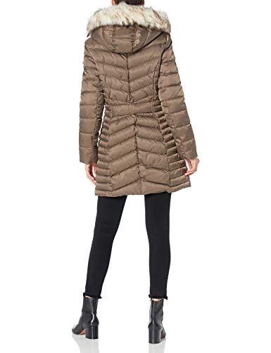 Laundry by Shelli Segal Women's 3/4 Puffer Jacket with Detachable Faux Fur Strip and Bib2