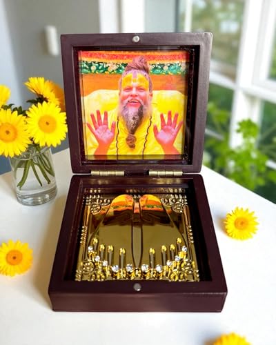 Image of WARMINGO Premanand Ji Maharaj Foldable Charan Paduka Photo | Gold Plated Box Idol | Religious Gift | Spiritual Awakening | Religious Gift for Mom & Dad (Premanand Ji Maharaj)