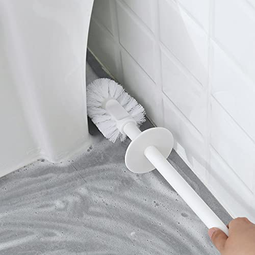 Nettoyer les angles difficiles des WC avec la brosse de toilette à long manche - 5