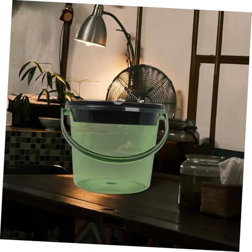 Caneca portátil para drenaje de té con tapa color verde miniatura 4