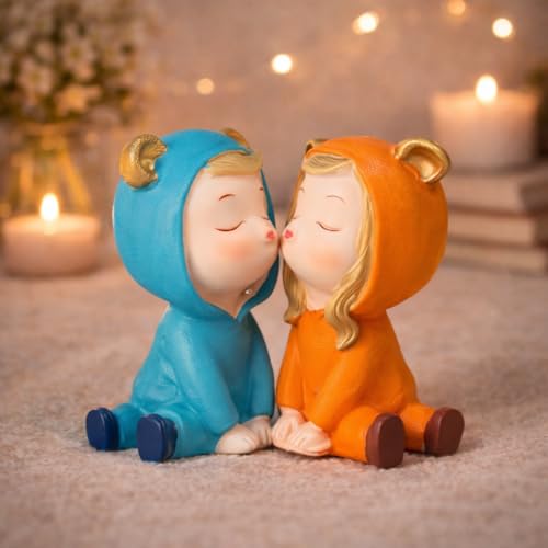 Image of CraftVatika Love Couple Showpiece Gift, Decorative Items for Living Room, Aesthetic Home Table Decor, Wedding Birthday Valentine's Day Return for Woman Man Kids Room Decorations