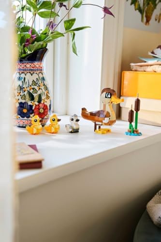 LEGO Creator Duck Family Building Set – 262-Piece Animal Toy with Posable Mother Duck & 3 Ducklings, Cute Play & Display Model, Gift for Kids – 40885 - Image 5