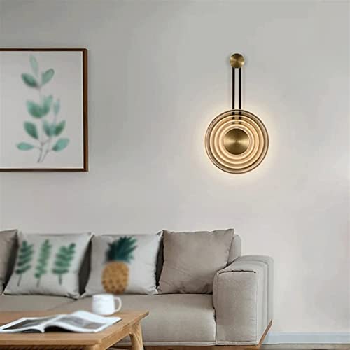 Lámpara creativa interior dorada de pared para un dormitorio acogedor 3