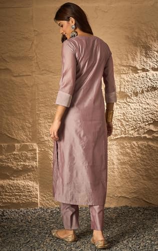 Image of Women's Silk Blend Solid Regular Kurta Set