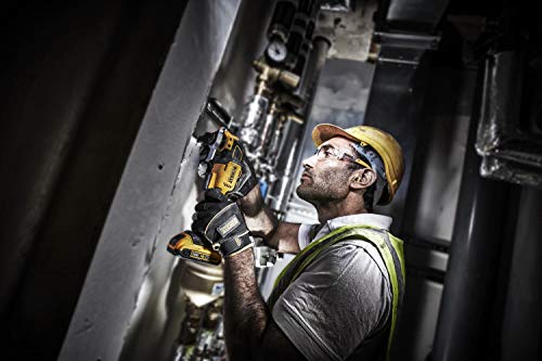 DEWALT Multi-Tool/ Multifunktionswerkzeug (18 Volt, 2,0 Ah Akku, bürstenlos, LED-Arbeitslampe, Airlock-System, inkl. 35-teiliges Zubehör-Set, 2 Akkus, Schnell-Ladegerät und TSTAK Box II) DCS355D2