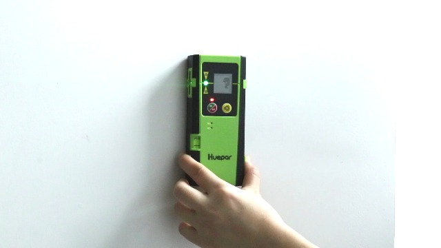 Huepar LR-6RG Laser Detector for Huepar Laser Level With Pulse Mode, Digital Receiver Detect Line Up to 60m/196ft for Red & Green Beams, Three-Sided LED Display, Clamp Included
