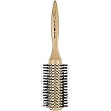RUNDBÜRSTE- Mit einer Rundbürste kann man Haare sowohl glatt, leicht wellig, lockig und voluminös stylen. Unsere Fönbürste aus Holz erfasst und führt Haare sauber ein und kann sie besonders schnell trocknen.