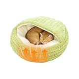 medidas cama semidoble Diseño Semi-Cerrado Seguro: La cama para gatos con capucha presenta un diseño semi-cerrado con cubierta curva que mejora la sensación de seguridad de tu mascota, creando un espacio protegido y . Este diseño es ideal para hogares con múltiples mascotas, donde los gatos buscan privacidad y comodidad durante el descanso o la siesta, permitiéndoles sentirse seguros y relajados en un ambiente tranquilo y resguardado.