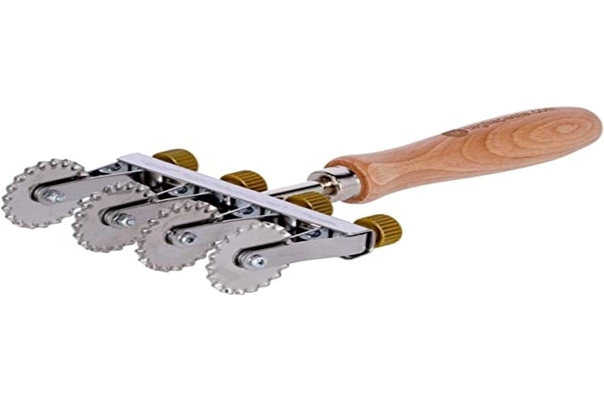 Rotella Taglia Pasta Sfoglia Fresca | 4 Lame Dentate Regolabili | Diametro 36mm in Acciaio Inox e Impugnatura in Legno | Tagliapasta.Com [Made in Italy]
