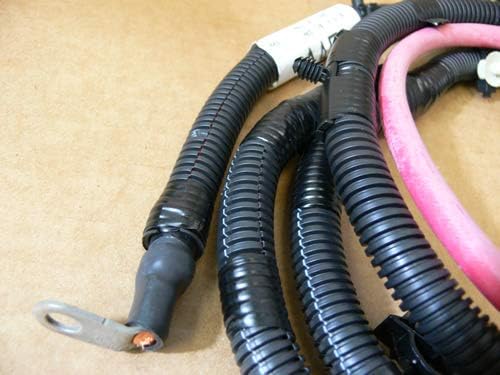 GENUINE LAND ROVER POSITIVE BATTERY CABLE LR2 3.2L OEM NEW LR017335