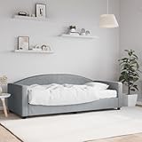Confort optimal garanti : Livré avec un matelas en mousse de 90x190 cm offrant un excellent soutien pour un sommeil réparateur, ce lit de repos est parfait pour accueillir des invités de manière pratique et confortable, complétant parfaitement votre salon.
