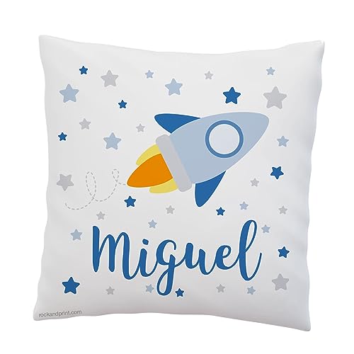 Cojín COHETE espacio personalizado 40x40 cm. Incluye relleno. Elige el color del diseño. Regalo nacimiento, recién nacido, bebe.