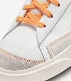 Nike Buty do koszykówki damskie, Biały/brzoskwiniowy kremowy żagiel, 38 EU