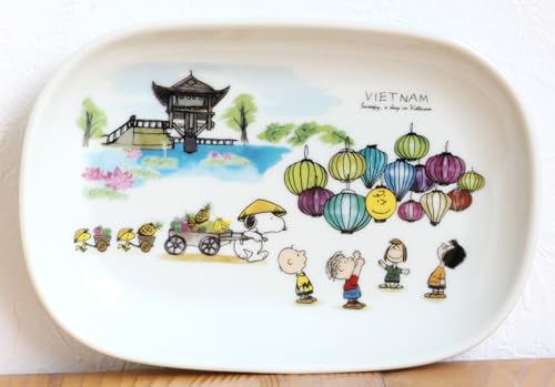 「 PEANUTS スヌーピー 」 世界旅行 ベトナム ディナープレート 大皿 楕円 プレート 幅約19×奥行約13cm 電子レンジ 食洗機対応 日本製 885341のサムネイル