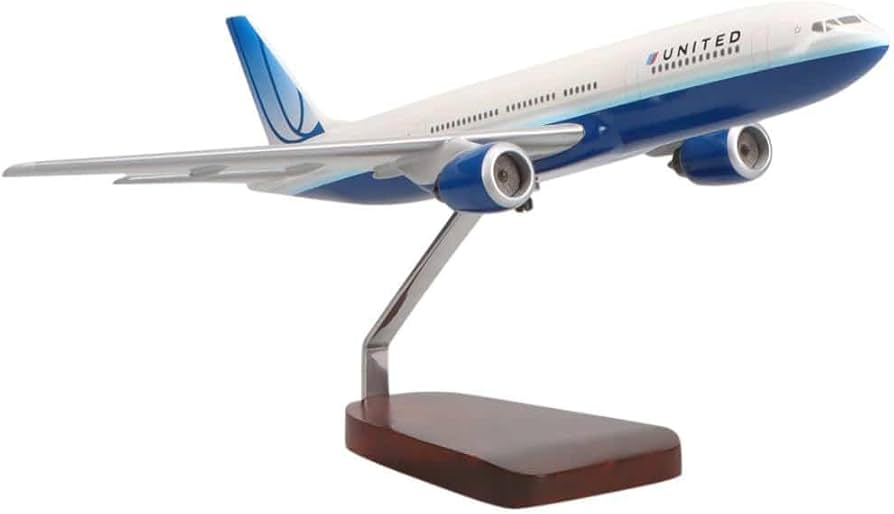 Amazon.com: High Flying Models Boeing 777-200 United Airlines