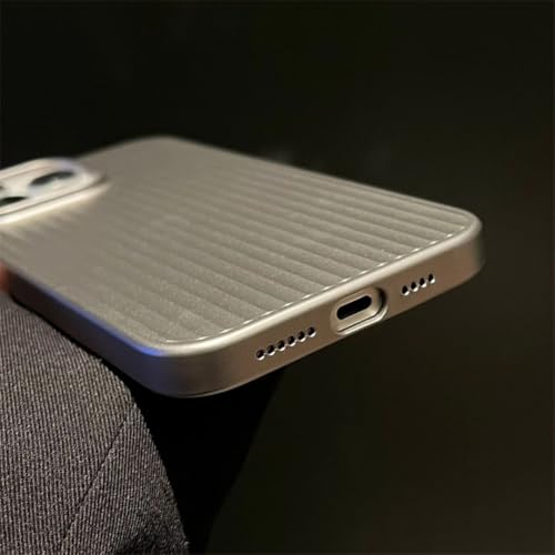 Coque iPhone 16 Pro luxe argentée à rayures métallisées chic et mate - 6