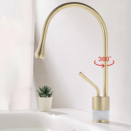 Robinet de lavabo rotatif or brossé pour optimiser l'espace de la vasque