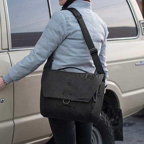 Peak Design Everyday Messenger V3 13L, Black, Weatherproof Camera and Work Bag with Laptop Sleeve, Expandable, MagLatch Closure, FlexFold Dividers, Fits 13" Laptop, Messenger Bag for Men and Women