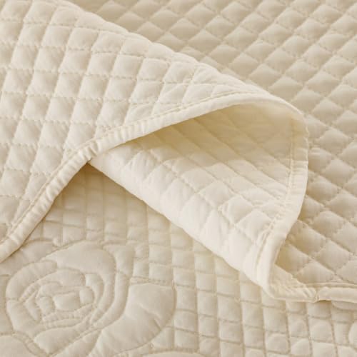 Image of EVENHUG Oversized King Bedspreads California King Quilt Set with Pillow Shams Extra Wide Large King Size Quilts Lightweight Coverlet Bedding Sets Cream 120 inchx120 inch