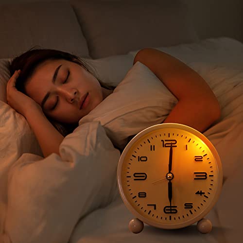Keekit Silent Alarm Clock, 4 Inch Non-Ticking Classic Small Clock With Battery Operated, Night Light, Easy To Set, Analog Quartz Clock For Bedroom, Bedside, Desk #TOP4