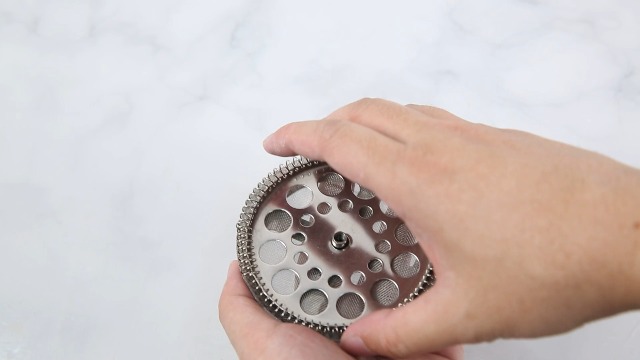 Secura French Press Coffee Maker, 304 Grade Stainless Steel Insulated Coffee Press with 2 Extra Screens, 12oz (0.35 Litre), Silver (SFP-12DS)