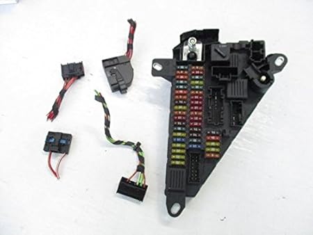 Amazon Bmw 525i E60 Ne25 トランクルーム内 ヒューズボックス 3743 130491 ヒューズ 車 バイク