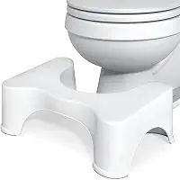 Banquinho de Pés Auxiliar Para Apoio Vaso Sanitário Posição de Cócoras Privada Ergonômico Com Base Antiderrapante Resistente Encaixe Universal
