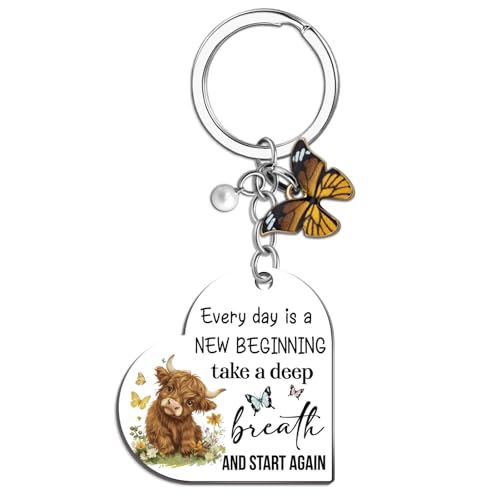 YINSSA Highland Cow Gifts Highland Cow Lover Gifts For Women Highlands Cows Decor Keychain Inspirational Cow Themed Gift For Friends Birthday Christmas Christmas Gift Bag Charm