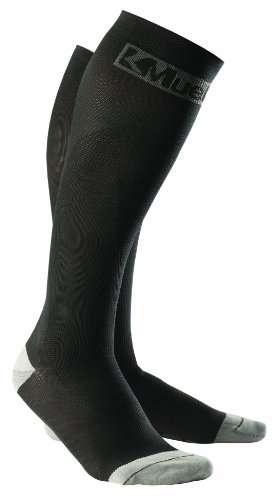 MUELLER Sports Medicine Compression and Recovery Socks, Black, Medium
