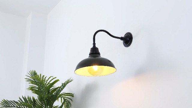 Image of JONATHAN Y Aurora 12.25 inch Matte Green and Black Metal Gooseneck Barn Sconce
