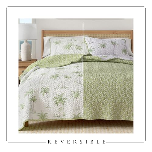 Image of Great Bay Home 3-Piece Full /Queen Microfiber Quilt Set with Shams - Reversible Coastal Print, Lightweight, Layerable Bedding Set - Nautical Bedspread for All Seasons (West Palm Trees)