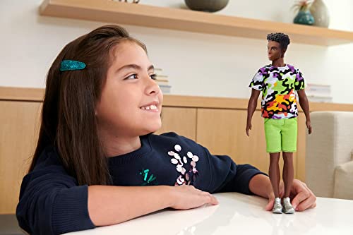 Muñeco Barbie Fashionistas Ken con ropa moderna miniatura 6