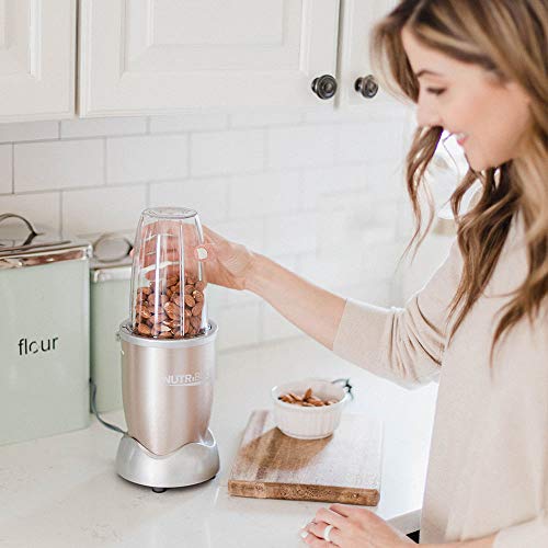 Nutribullet 900w De Potência Champagne Com 9 Itens - 5 Em 1 - Liquidificador, Multiprocessador, Blen