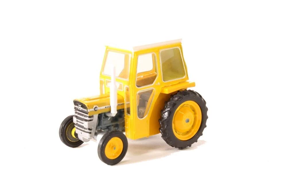 Oxford Diecast 1:76 Massey Ferguson 135 Yellow Collectable model 76MF002