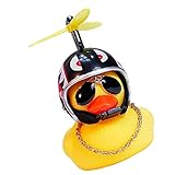 Fácil de ensamblar: coloque cadena de oro en pato, instale hélice en casco, coloque casco en cabeza del pato y luego fije gafas en pato con cinta de doble
