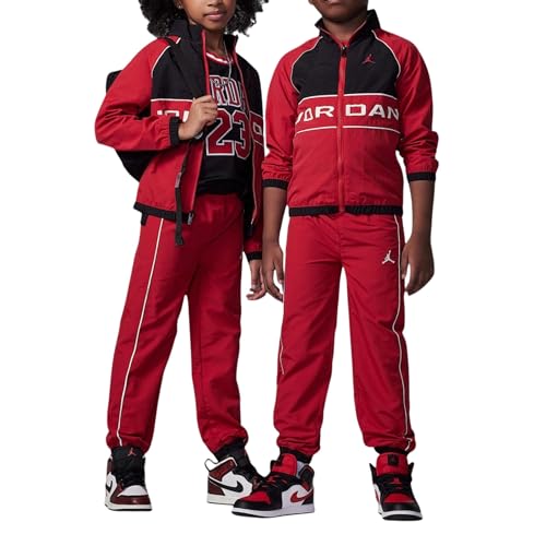 Jordan Découvrez la combinaison Windbreaker pour Garçon, conçue pour offrir Confort et Protection pendant les jours venteux. Idéal pour les amateurs de sport et de mode, cette veste légère et