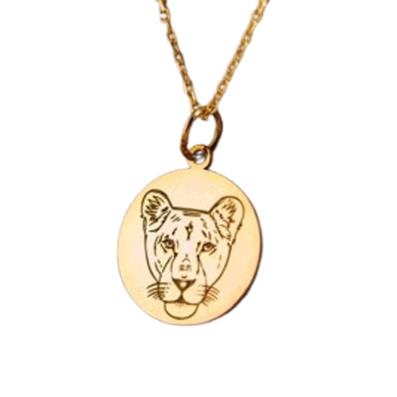 Collier lionne en argent doré pour sublimer vos tenues d'été