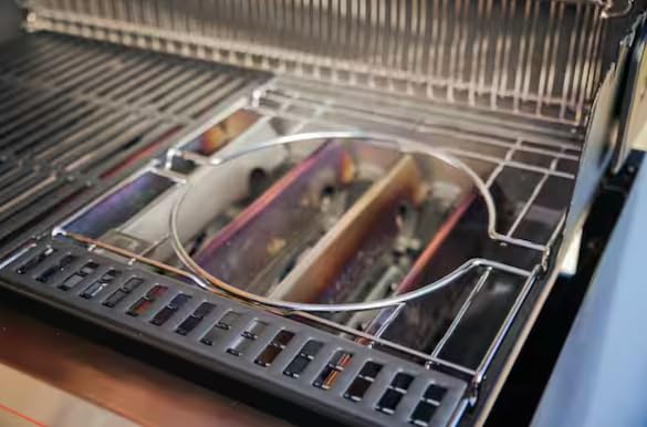 Image of Genesis S-435 4-Burner Propane Gas Grill in Stainless Steel with Side Burner