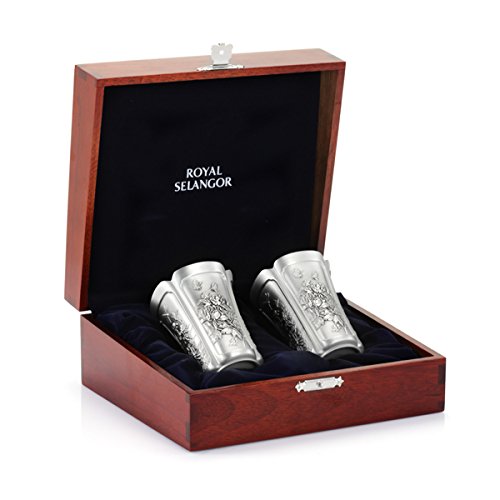 ロイヤル・セランゴール 手仕上げの花柄ピューターティーポット（木製ハンドル付き） Amazon.co.jp: Royal Selangor 手仕上げ 四季コレクション ピューター