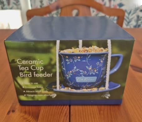 New Blue Floral Ceramic Hanging Tea Cup Bird Feeder, Add a Touch of Vintage Charm to Your Garden Or Balcony, Offers A Delightful Way to Attract Small Birds, Brings Nature and Artistry Together.