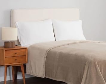 Berkshire Blanket & Home Co. Extra Plush |King | 284 cm x 234 cm |112 in. x 92 in. | Beige