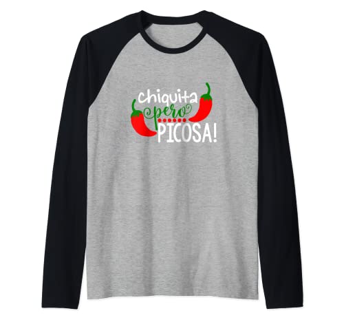 Camisas con frases graciosas en español Raglan Baseball Tee